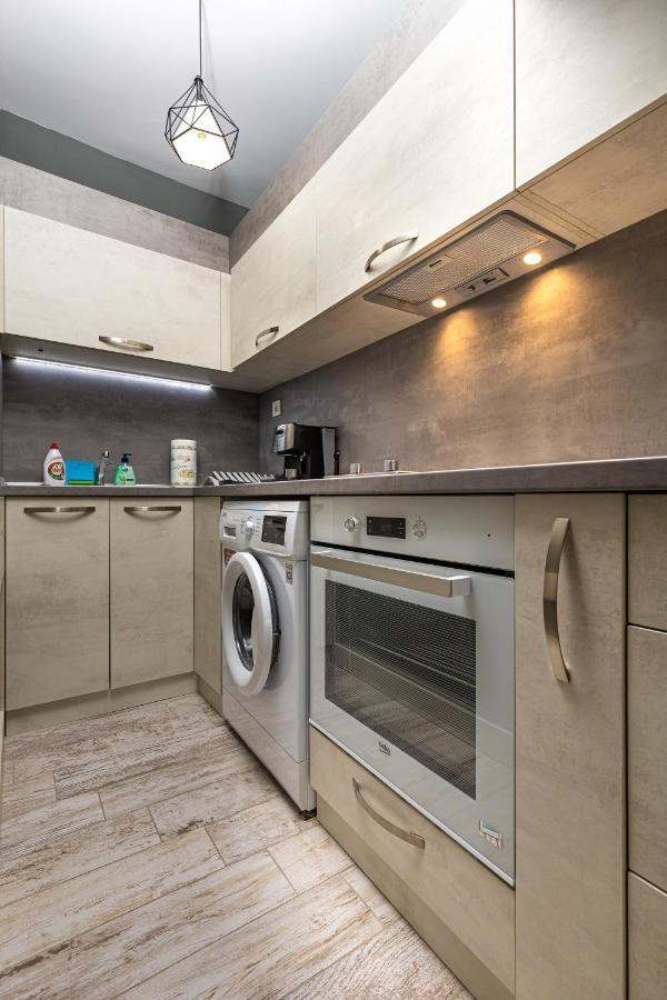 פלובדיב Modernly-Designed 1Bd Apartment With A Nice Terrace מראה חיצוני תמונה